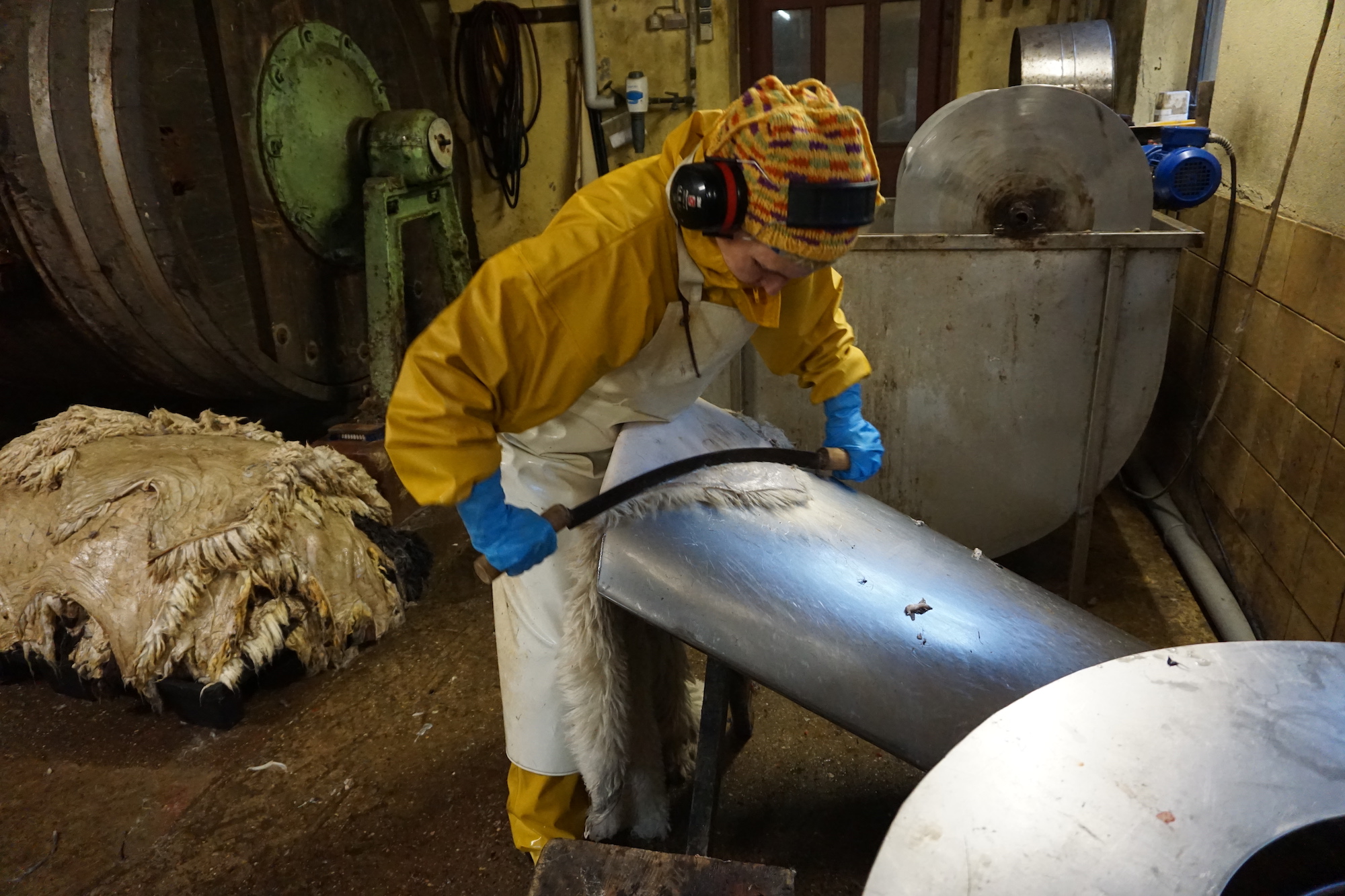 nacharbeiten mit Hand | Arbeitsablauf fleischen